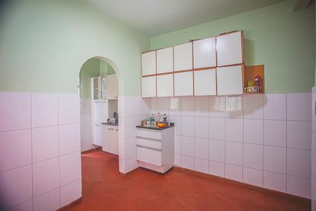 Casa à venda com 140m², 2 quartos e 4 vagas Casa à venda com 140m², 2 quartos e 4 vagasCozinha