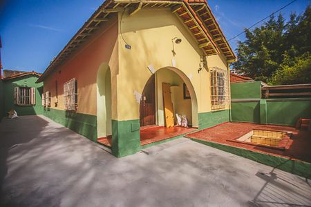 Casa à venda com 140m², 2 quartos e 4 vagas Casa à venda com 140m², 2 quartos e 4 vagasÁrea comum