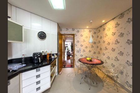 Apartamento à venda com 138m², 3 quartos e 2 vagas