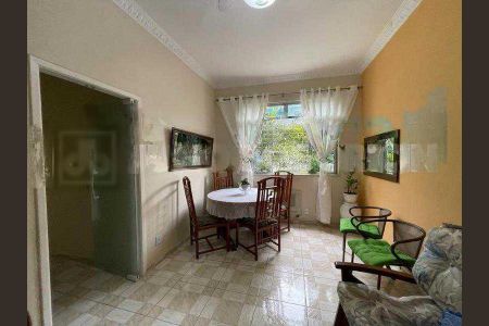 Apartamento à venda com 72m², 2 quartos e 1 vaga