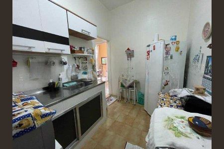 Apartamento à venda com 72m², 2 quartos e 1 vaga