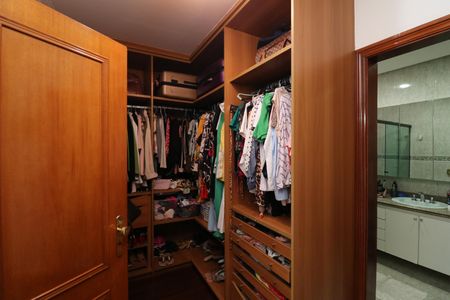 Apartamento à venda com 281m², 5 quartos e 1 vagaSuíte 1