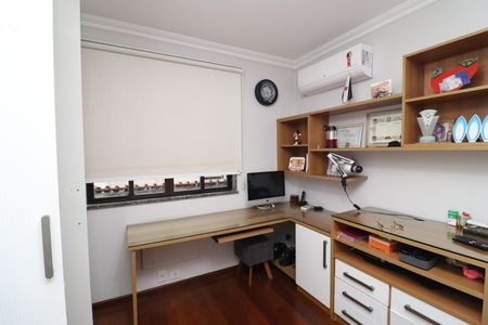 Apartamento à venda com 281m², 5 quartos e 1 vagaEscritório