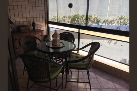 Apartamento à venda com 121m², 3 quartos e 2 vagas