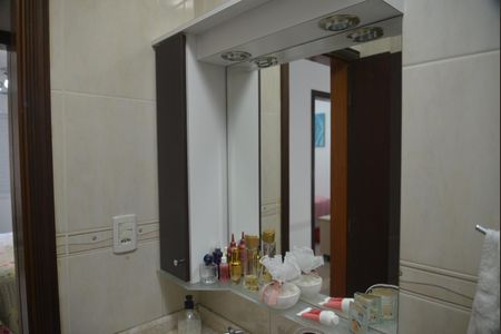 Casa à venda com 135m², 3 quartos e 3 vagasBanheiro Social