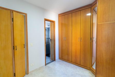 Apartamento à venda com 72m², 3 quartos e 2 vagas Apartamento à venda com 72m², 3 quartos e 2 vagasSuíte