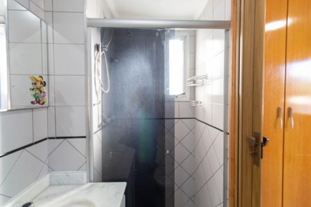 Apartamento à venda com 72m², 3 quartos e 2 vagas Apartamento à venda com 72m², 3 quartos e 2 vagasBanheiro da Suíte