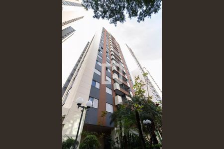 Apartamento à venda com 72m², 3 quartos e 2 vagas Apartamento à venda com 72m², 3 quartos e 2 vagasFachada