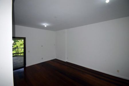 Apartamento para alugar com 137m², 3 quartos e 2 vagas Apartamento para alugar com 137m², 3 quartos e 2 vagasSala