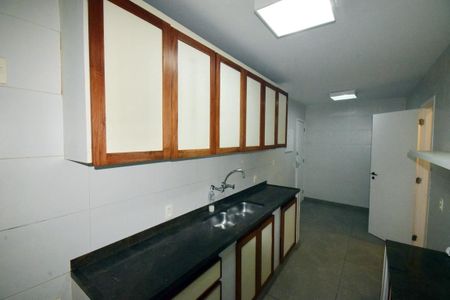 Apartamento para alugar com 137m², 3 quartos e 2 vagas Apartamento para alugar com 137m², 3 quartos e 2 vagasCozinha