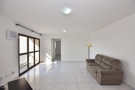 Sala de apartamento para alugar com 3 quartos, 72m² em Chácara Agrindus, Taboão da Serra