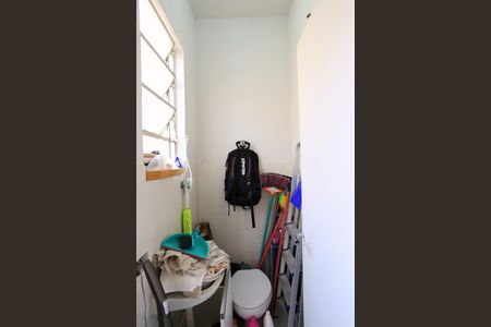 Apartamento à venda com 74m², 3 quartos e 1 vaga Apartamento à venda com 74m², 3 quartos e 1 vagaBanheiro de serviço