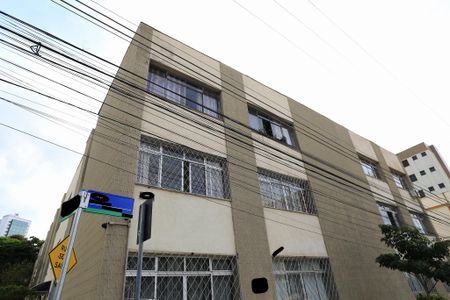 Apartamento à venda com 74m², 3 quartos e 1 vaga Apartamento à venda com 74m², 3 quartos e 1 vagaFachada