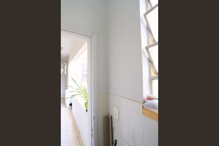 Apartamento à venda com 74m², 3 quartos e 1 vaga Apartamento à venda com 74m², 3 quartos e 1 vagaBanheiro de serviço