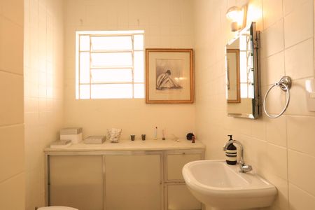 Apartamento à venda com 74m², 3 quartos e 1 vaga Apartamento à venda com 74m², 3 quartos e 1 vagaBanheiro