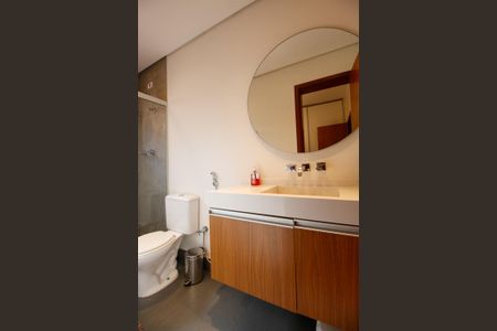 Casa à venda com 300m², 3 quartos e 2 vagasBanheiro da Suíte 2