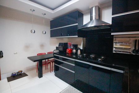 Casa à venda com 300m², 3 quartos e 2 vagasCozinha