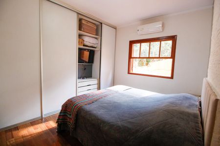 Casa à venda com 300m², 3 quartos e 2 vagasSuíte 1