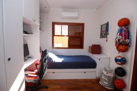 Casa à venda com 300m², 3 quartos e 2 vagasSuíte 3