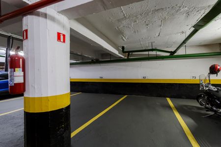 Apartamento à venda com 78m², 2 quartos e 1 vaga Apartamento à venda com 78m², 2 quartos e 1 vagaGaragem
