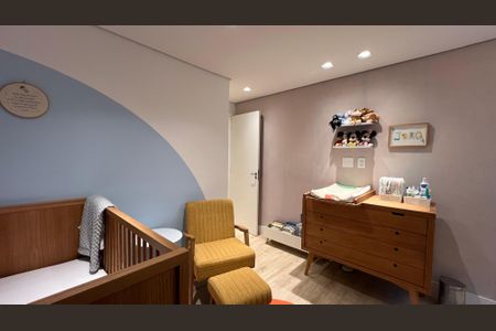 Apartamento à venda com 260m², 4 quartos e 2 vagas Apartamento à venda com 260m², 4 quartos e 2 vagasSuite 2