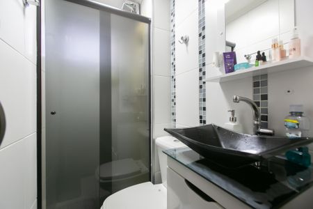 Apartamento à venda com 48m², 2 quartos e 1 vaga Apartamento à venda com 48m², 2 quartos e 1 vagaBanheiro