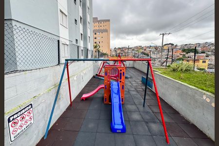 Apartamento à venda com 48m², 2 quartos e 1 vaga Apartamento à venda com 48m², 2 quartos e 1 vagaÁrea comum - Playground