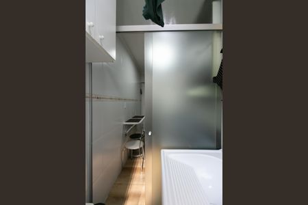 Apartamento à venda com 48m², 2 quartos e 1 vaga Apartamento à venda com 48m², 2 quartos e 1 vagaÁrea de Serviço