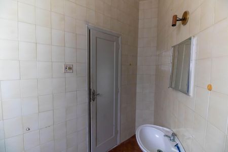 Apartamento à venda com 70m², 2 quartos e 1 vaga Apartamento à venda com 70m², 2 quartos e 1 vagaBanheiro
