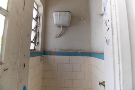 Apartamento à venda com 70m², 2 quartos e 1 vaga Apartamento à venda com 70m², 2 quartos e 1 vagaBanheiro de Serviço