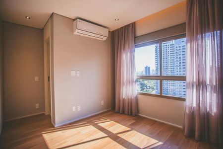 Apartamento à venda com 158m², 3 quartos e 5 vagas Apartamento à venda com 158m², 3 quartos e 5 vagasSuíte