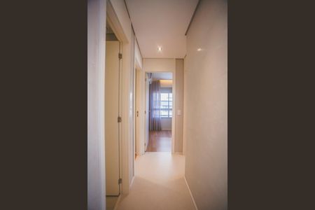 Apartamento à venda com 158m², 3 quartos e 5 vagas Apartamento à venda com 158m², 3 quartos e 5 vagasCorredor - Quartos