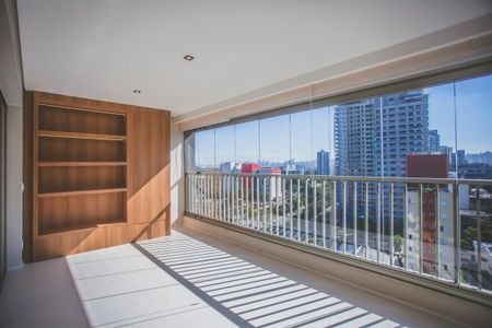 Apartamento à venda com 158m², 3 quartos e 5 vagas Apartamento à venda com 158m², 3 quartos e 5 vagasVaranda Gourmet