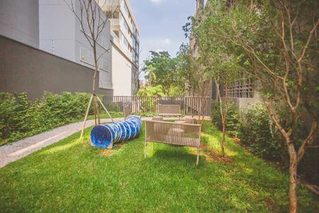 Apartamento à venda com 158m², 3 quartos e 5 vagas Apartamento à venda com 158m², 3 quartos e 5 vagasÁrea comum - Espaço Pet