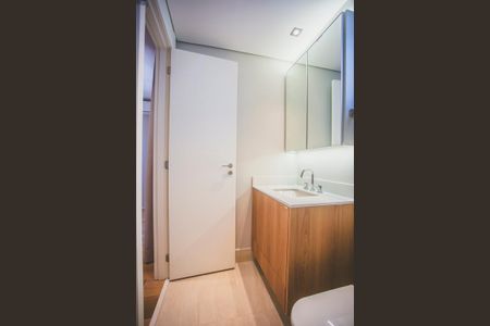 Apartamento à venda com 158m², 3 quartos e 5 vagas Apartamento à venda com 158m², 3 quartos e 5 vagasBanheiro Suíte