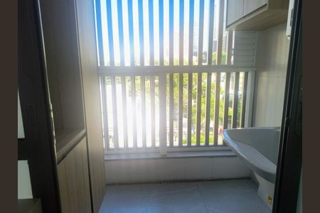 Apartamento à venda com 72m², 2 quartos e 1 vaga