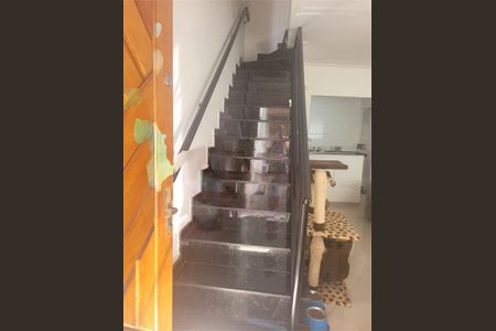 Casa à venda com 65m², 2 quartos e 2 vagas