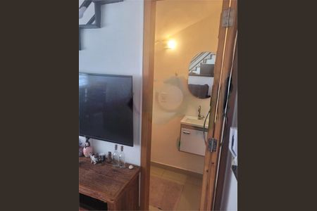 Casa à venda com 65m², 2 quartos e 2 vagas