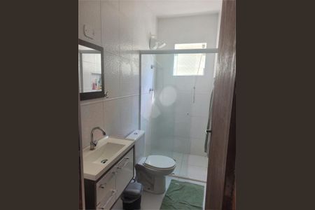 Casa à venda com 65m², 2 quartos e 2 vagas