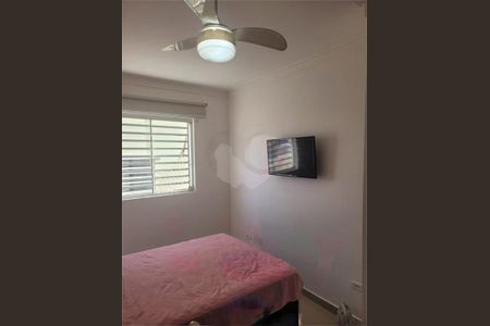 Casa à venda com 65m², 2 quartos e 2 vagas