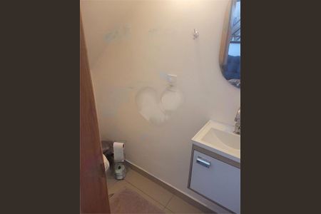Casa à venda com 65m², 2 quartos e 2 vagas