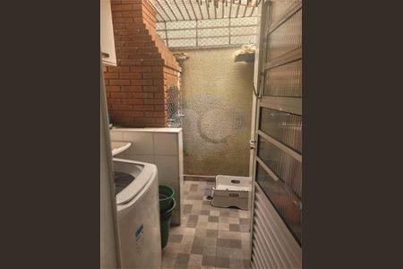 Casa à venda com 65m², 2 quartos e 2 vagas