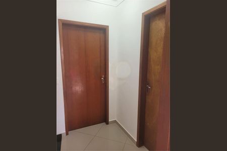 Casa à venda com 65m², 2 quartos e 2 vagas