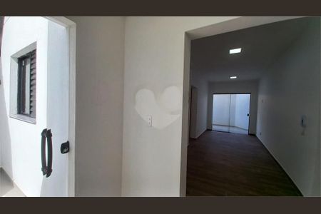 Casa à venda com 40m², 2 quartos e 1 vaga