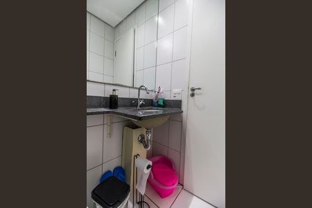 Apartamento à venda com 71m², 2 quartos e 1 vaga Apartamento à venda com 71m², 2 quartos e 1 vagaBanheiro