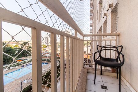 Apartamento à venda com 71m², 2 quartos e 1 vaga Apartamento à venda com 71m², 2 quartos e 1 vagaVaranda