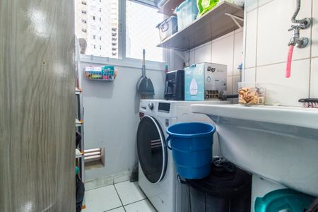 Apartamento à venda com 71m², 2 quartos e 1 vaga Apartamento à venda com 71m², 2 quartos e 1 vagaÁrea de Serviço