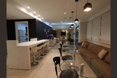 Apartamento à venda com 106m², 3 quartos e 1 vagaÁrea comum 