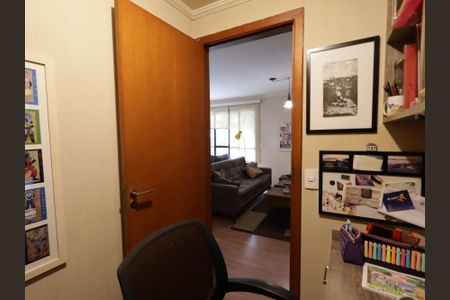 Apartamento à venda com 106m², 3 quartos e 1 vagaEscritório