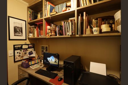 Apartamento à venda com 106m², 3 quartos e 1 vagaEscritório